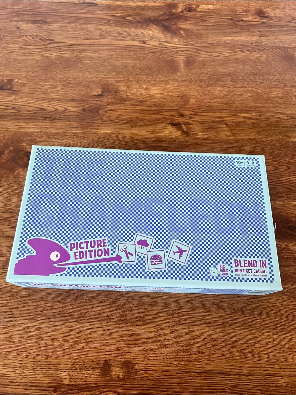 Big Potato Games The Chameleon Picture Edition Board Game